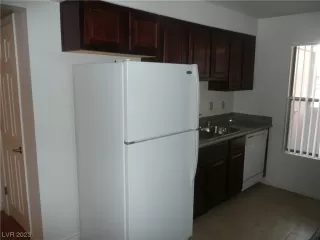 Photo #6: 2482442 Listing 