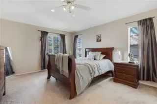 Photo #3: 2482446 Listing