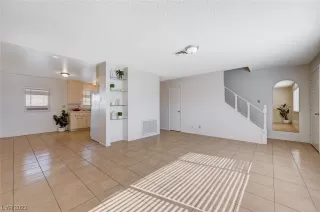 Photo #3: 2482462 Listing 