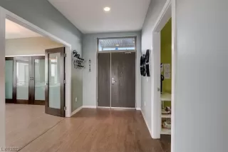 Photo #3: 2482469 Listing