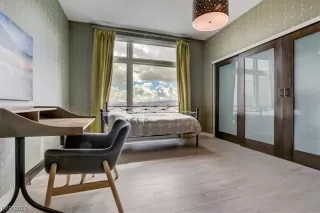 Photo #4: 2482469 Listing