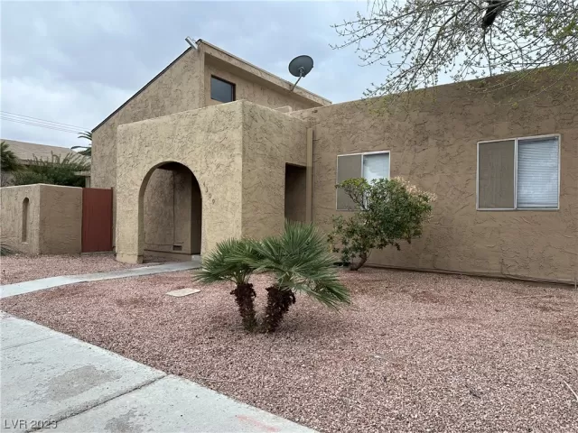 MLS: 2482475 Condo For Sale