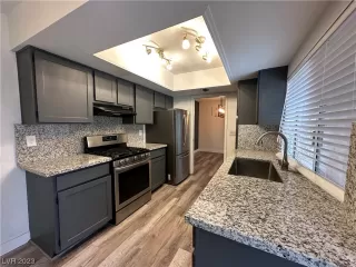 Photo #1: 2482475 Listing 