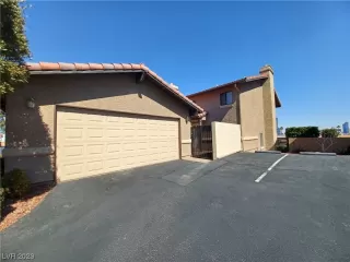 Photo #1: 2482479 Listing