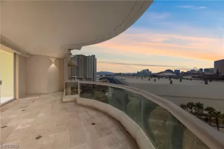 Photo #1: 2482495 Listing 