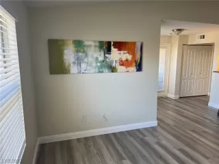 Photo #6: 2482530 Listing