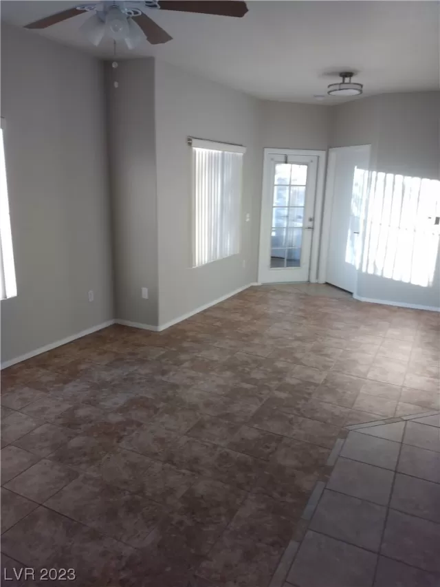 MLS: 2482574 Condo For Sale