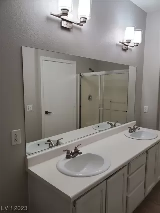 Photo #6: 2482574 Listing 