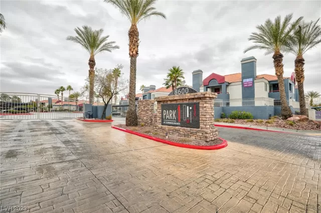 MLS: 2482598 Condo For Sale