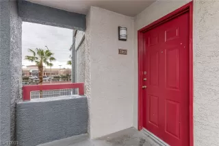 Photo #2: 2482598 Listing 