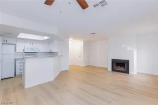 Photo #4: 2482598 Listing 