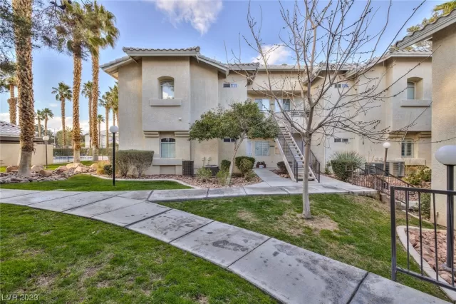 MLS: 2482600 Condo For Sale