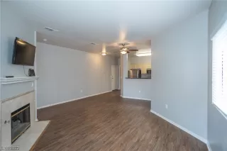 Photo #3: 2482610 Listing