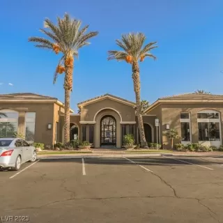 Photo #4: 2482656 Listing