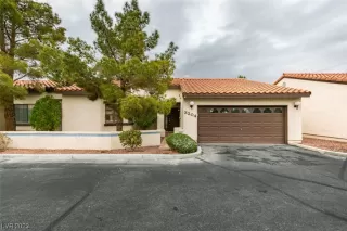 Photo #2: 2482658 Listing