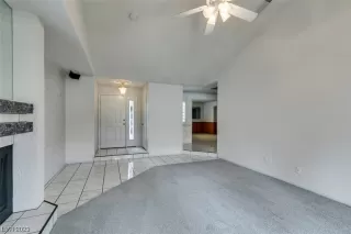 Photo #6: 2482658 Listing