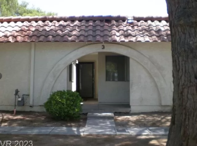MLS: 2482688 Condo For Sale