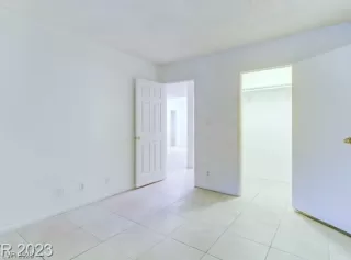 Photo #2: 2482688 Listing 