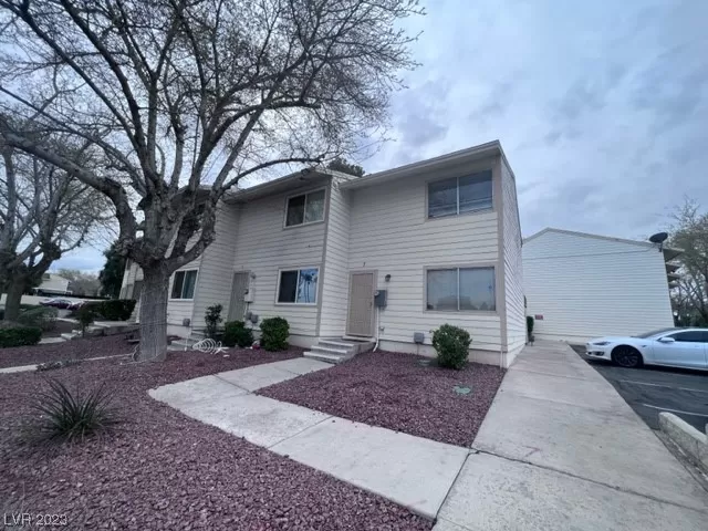 MLS: 2482705 Condo For Sale