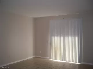 Photo #1: 2482734 Listing 