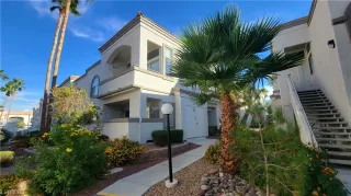 Photo #1: 2482738 Listing