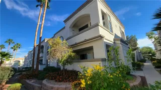 Photo #2: 2482738 Listing