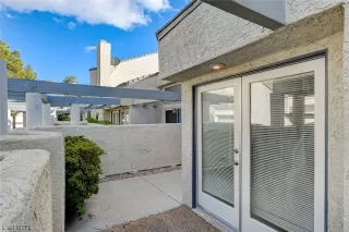 Photo #4: 2482777 Listing