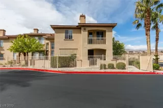 Photo #1: 2482819 Listing