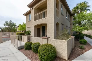 Photo #4: 2482819 Listing