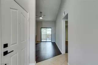 Photo #3: 2482827 Listing