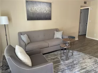 Photo #1: 2482831 Listing 