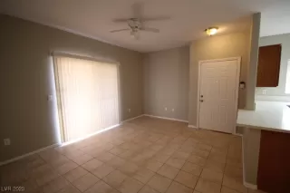 Photo #4: 2482884 Listing