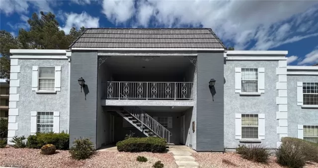 MLS: 2482893 Condo For Sale