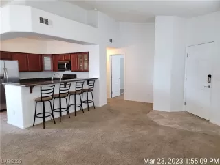 Photo #3: 2482903 Listing 