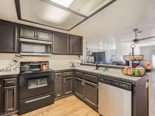 Photo #3: 2482945 Listing 