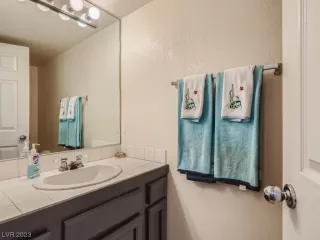 Photo #4: 2482945 Listing 