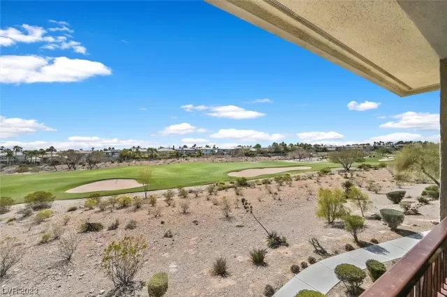 MLS: 2482947 Condo For Sale