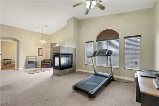 Photo #5: 2482955 Listing 