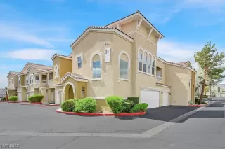 Photo #1: 2482960 Listing 