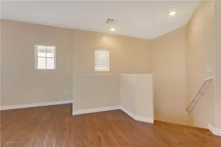 Photo #4: 2482966 Listing 