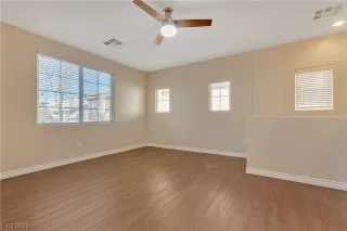 Photo #5: 2482966 Listing 