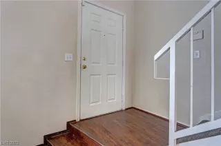 Photo #3: 2482983 Listing 