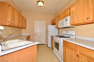 Photo #4: 2482994 Listing 