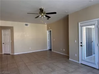 Photo #4: 2483005 Listing 