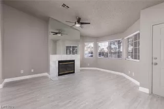 Photo #3: 2483023 Listing 