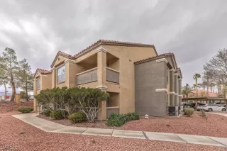 Photo #3: 2483030 Listing