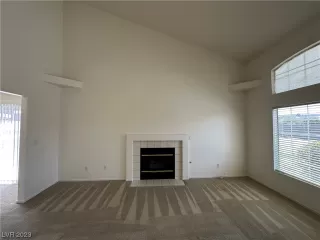 Photo #2: 2483036 Listing 