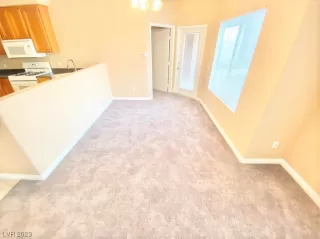 Photo #2: 2483039 Listing 