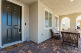 Photo #4: 2483043 Listing