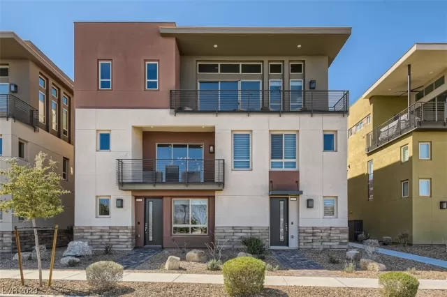 MLS: 2483058 Condo For Sale